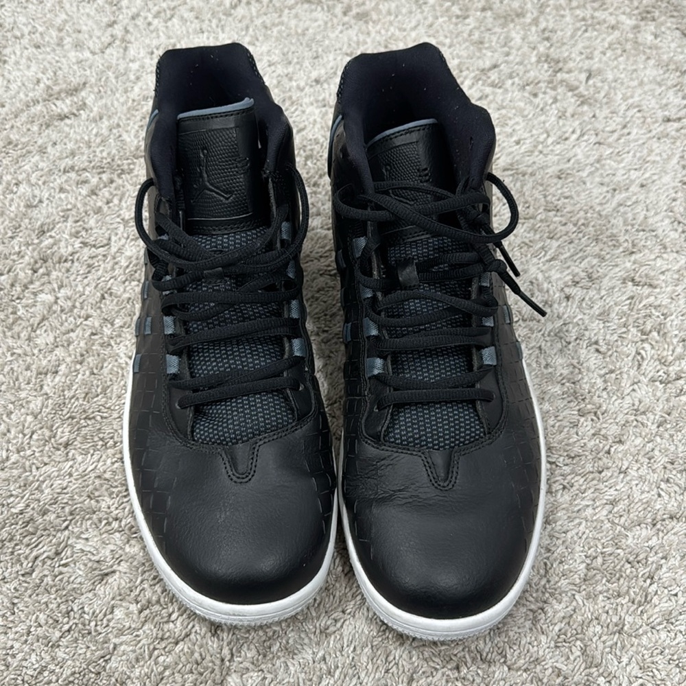Men’s Nike Air Jordan Illusion Sneakers
